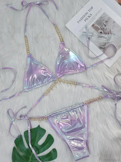 Conjunto de bikini con diamantes y envoltura de piel sintética brillante
