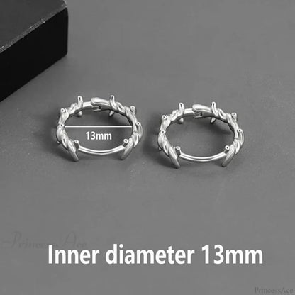 Shiny Thorns Circle Five-Pointed Star Earring