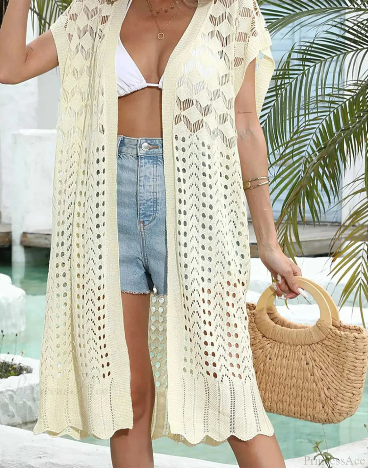 Vestido de playa de croché calado de manga corta