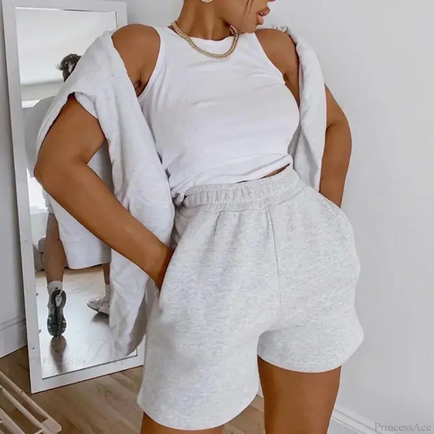 Solid Wide Leg Slant Pocket Short