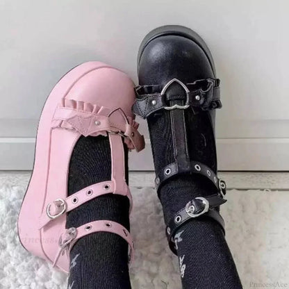 Sweet Heart Clasp Mary Janes Gothic Raised-sole Boot