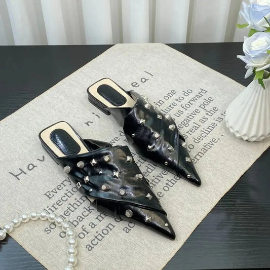 Synonyms Rivet Level Gothic Sandal