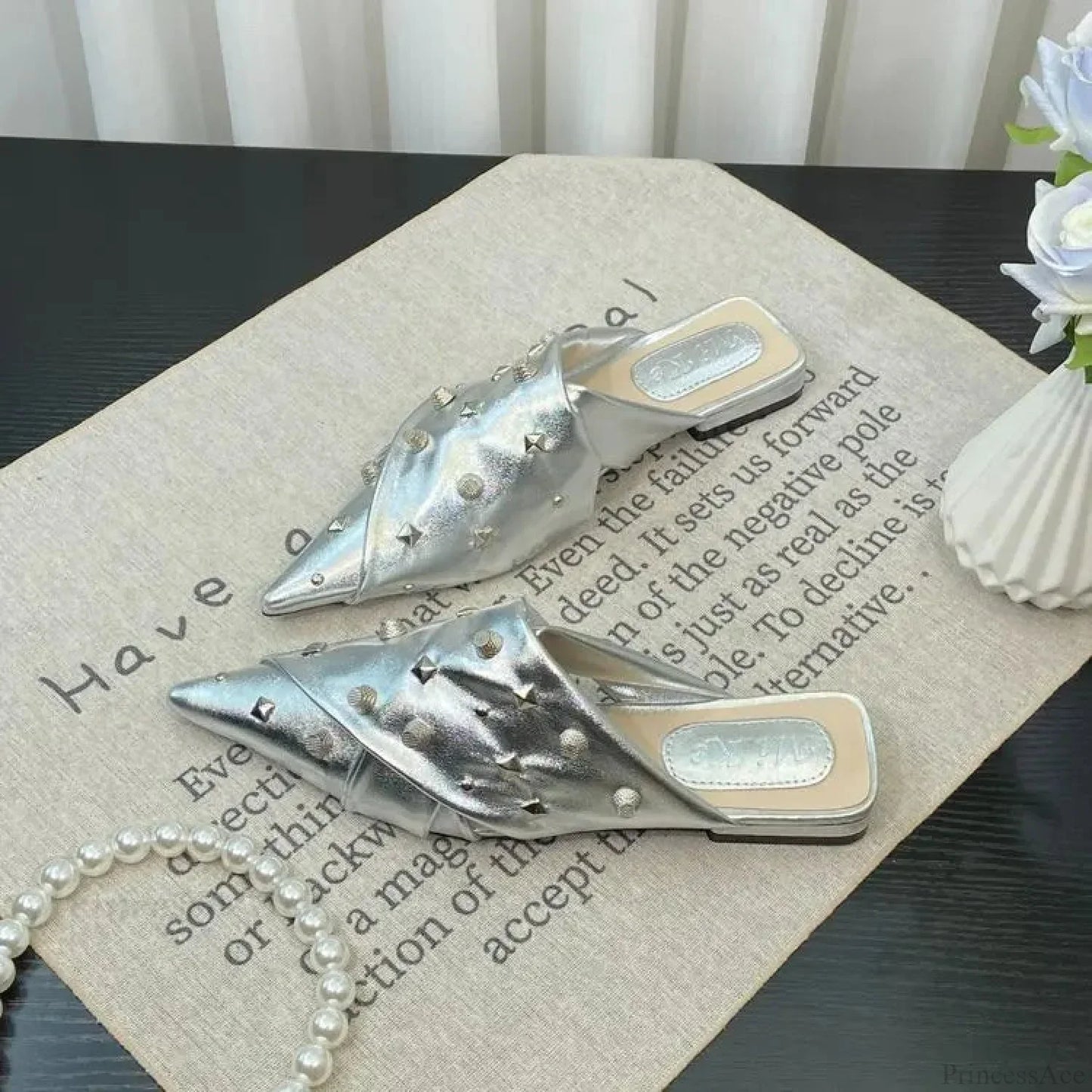 Synonyms Rivet Level Gothic Sandal