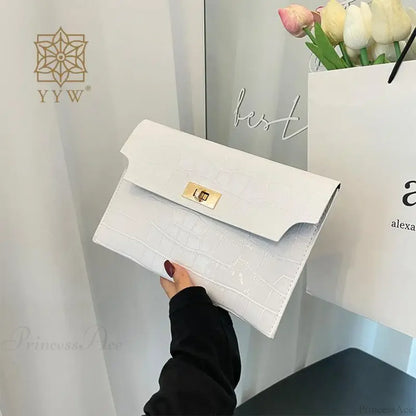 Thin Envelope Crocodile Pattern Wristlet
