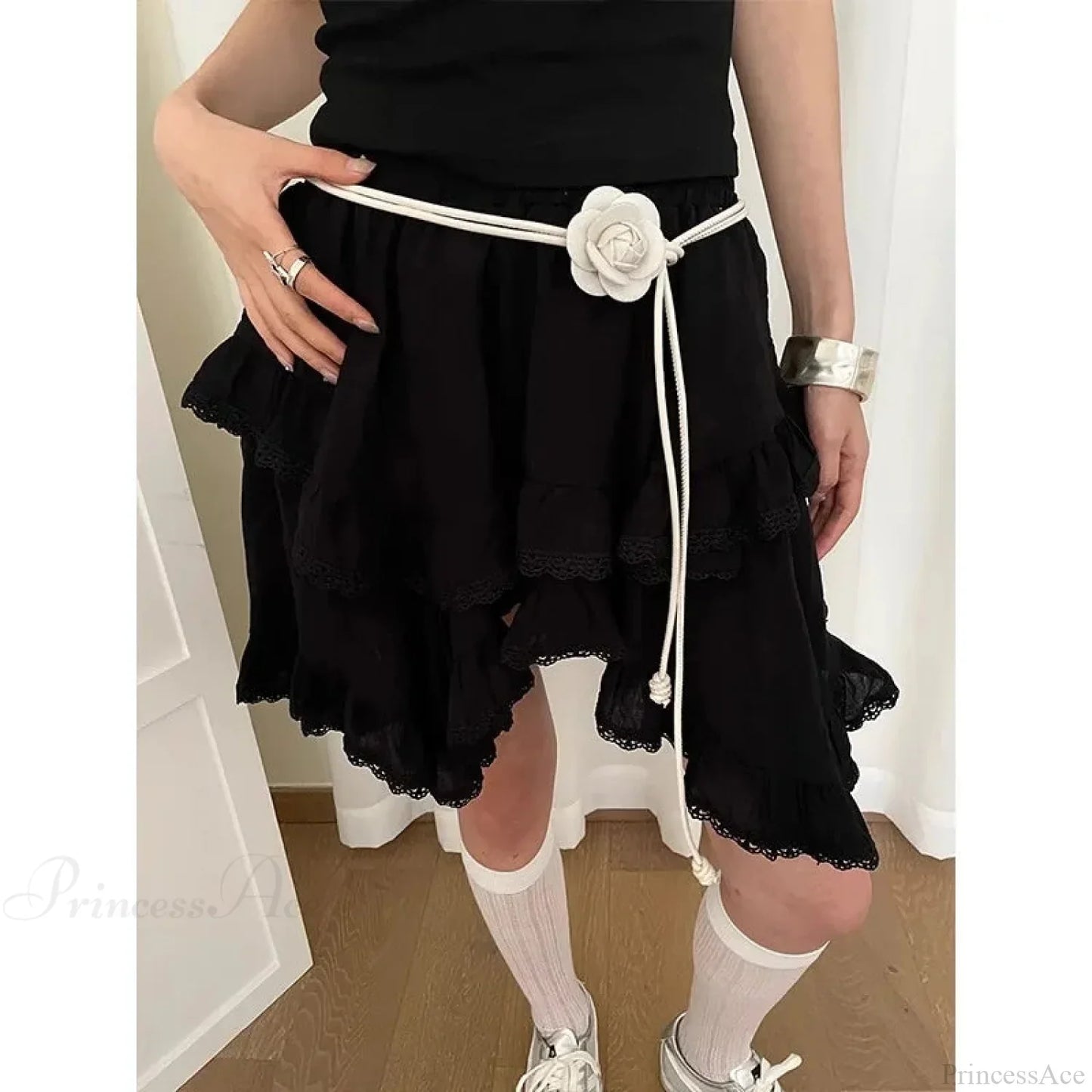 Unconventional Mysterious Flowery Cord Girdle