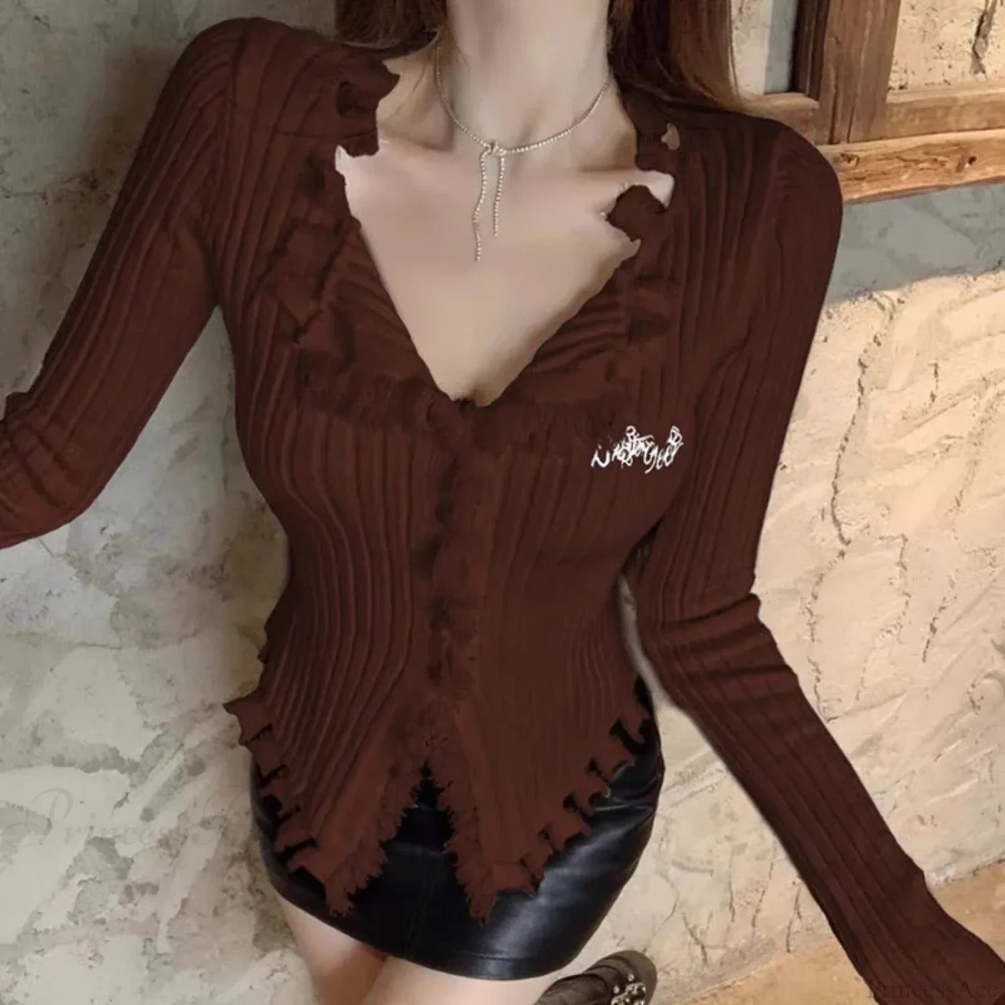 V-Neck Knit Sweater Pattern Tassel Irregular Hem Knit Top