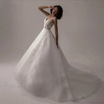 V-Neck Sleeveless Lace Wedding Dress